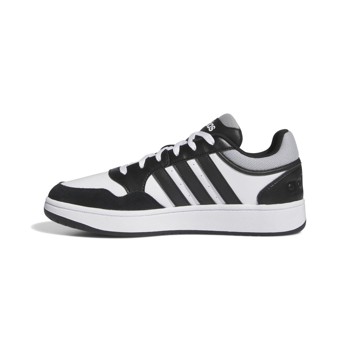 product/a/d/adidas_ih0169_5_footwear_photography_side_medial_center_view_white.jpg