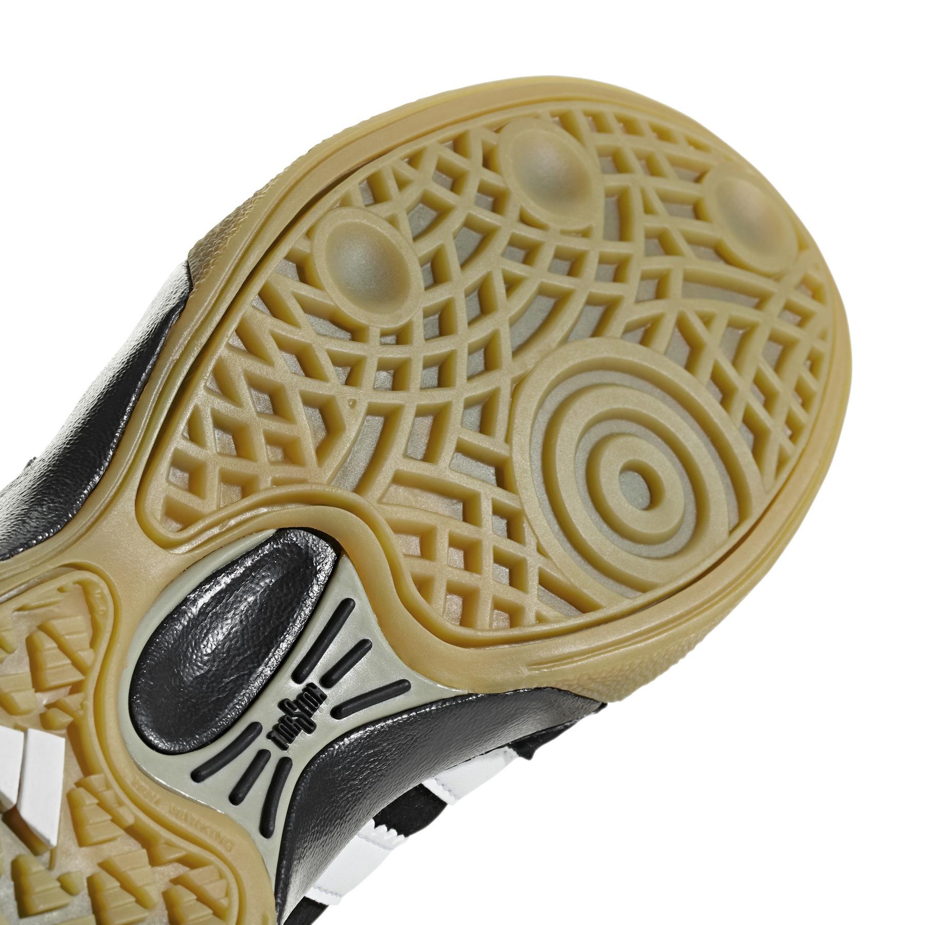 product/a/d/adidas_m18209_11_footwear_photography_detail_view_2_white_000.jpg